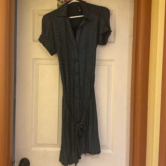 Size M navy Gap dress functional buttons down front and on both arms - belt tie - Picture 1 of 5